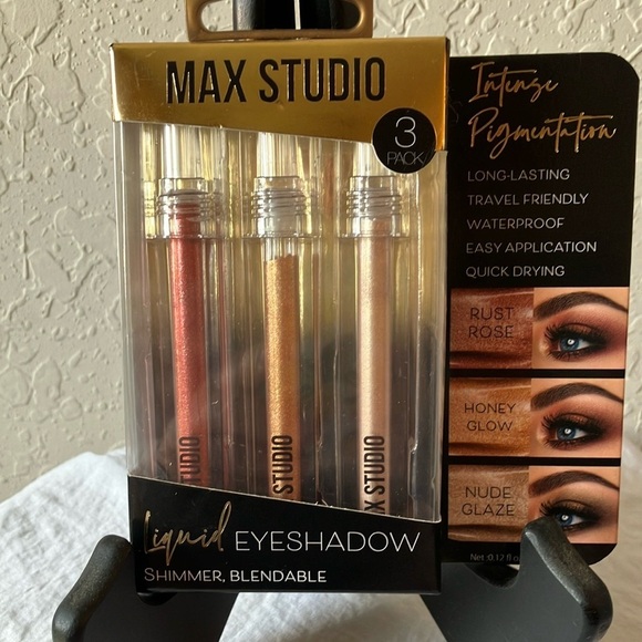 Max Studio: Liquid Eyeshadow Set - Shimmer Blendable- 0.12 fl oz - Picture 1 of 14